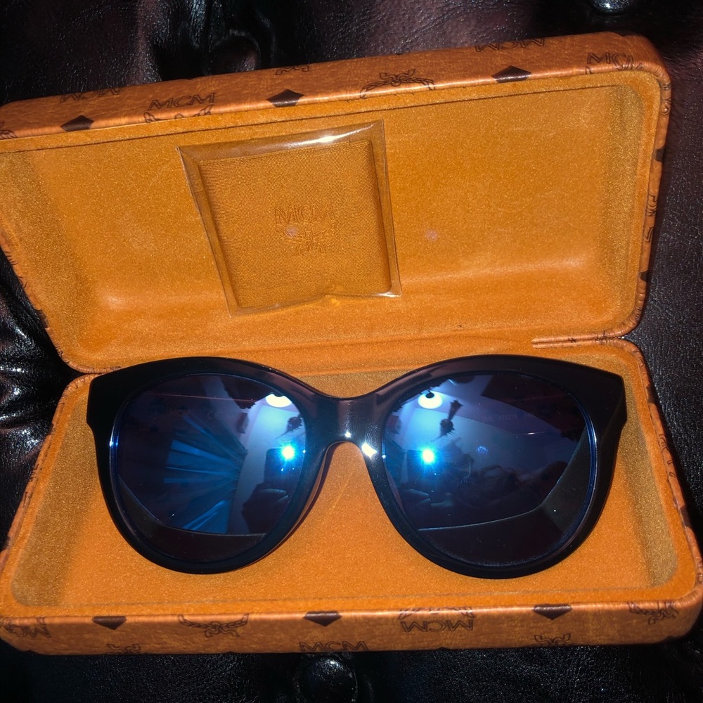 🕶 MCM Sunglasses